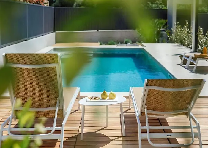 Apartman Ladini *