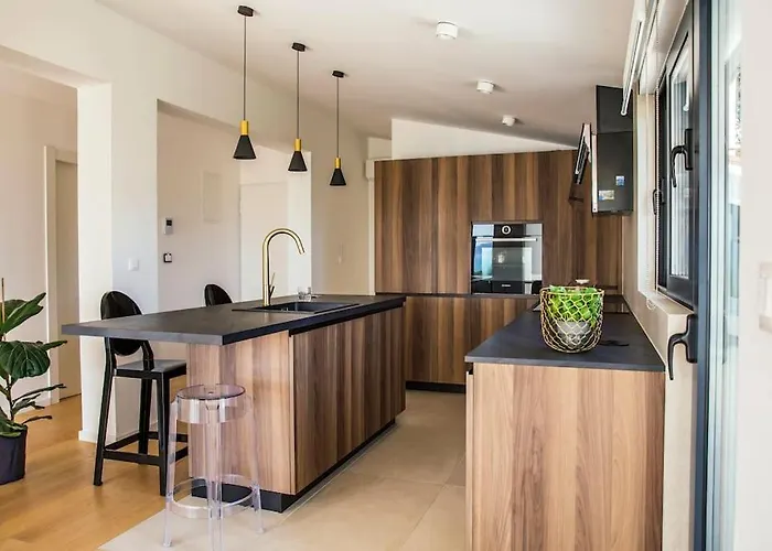 Ladini Apartament *