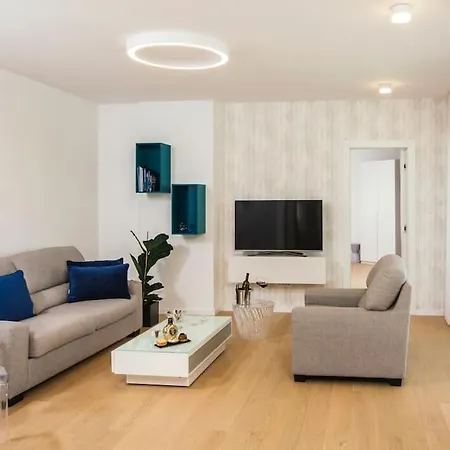 Ladini Appartement Split